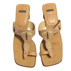 Hype Embroidered Heel Sandals Toe Thong Boho Chunky Block Size 8.5 Slip On